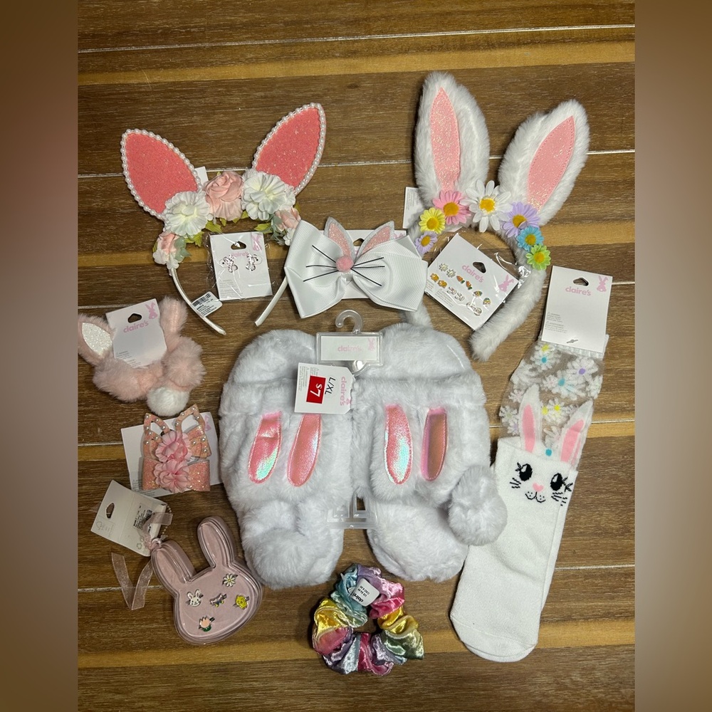 Cute Bunny Ears, Slippers (L/XL) and Accessories Set